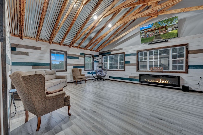 2nd Story Loft-10